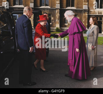 Queen attends multi-faith reception Stock Photo