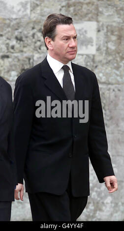 Conservative MP Michael Portillo at the memorial service to the backbench Romsey MP Michael Colvin and wife Nichola at Romsey Abbey. Conservative politicians gathered to celebrate the lives of the Romsey MP and his wife. * The couple died as fire swept through their home, Tangley House, near Andover, Hampshire on February 24, 2000. Stock Photo