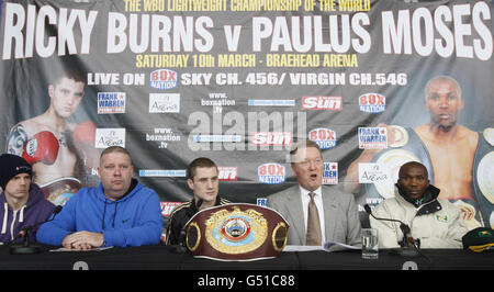 Ricky Burns (centre left) and Paulus Moses (right) with Paul Appleby (left), trainer Billy Nelson (second left) and boxing promoter Frank Warren (second right) during the Head-to-Head at the Braehead Arena, Glasgow. Stock Photo