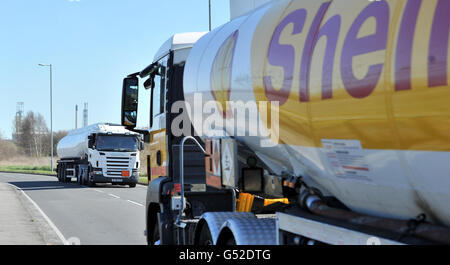 Petrol Tankers come and go from Stanlow Oil refinery, Ellesmere port, Cheshire. Stock Photo