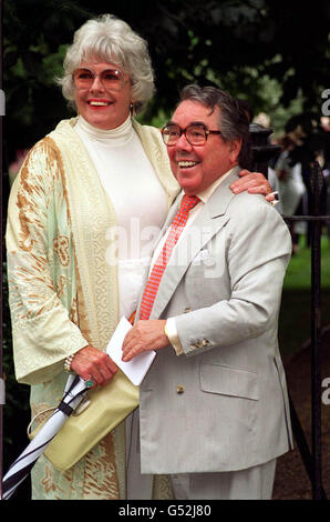 ronnie corbett wife anne alamy party hart comedian celebrity summer his frost london