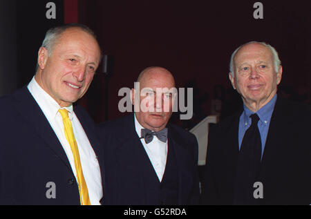 (L-R) Architect Richard Rodgers from Britain, Composer Hans Werner Henze from Germany and painter Ellsworth Kelly from the USA at the Tate Modern in London. * The three were recipients in their fields of the 12th Praemium Imperiale, the world's largest arts award organised by the Japan Art Association. Stock Photo