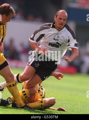 Soccer - Endsleigh League Division One - Derby County v Port Vale. Robin Van Der Laan, Derby County Stock Photo