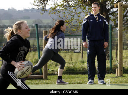 Scotland 7s player Adam Ashe returns to his former school, Alva Primary School in Clackmannanshire, to meet pupils ahead of the Emirates Airline Glasgow 7s. Stock Photo