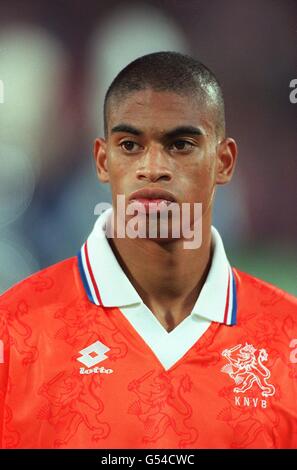 Soccer - UEFA Euro 1996 qualifying Group 5 - Netherlands v Belarus - De Kuip, Rotterdam Stock Photo