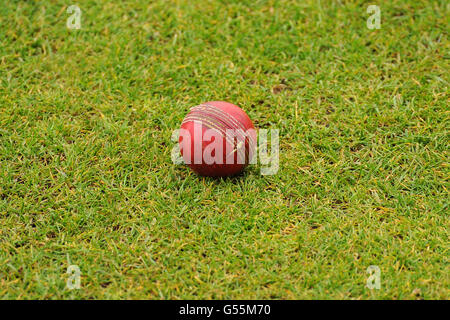 Cricket - LV= County Championship - Division One - Surrey v Somerset - Day Three - The Kia Oval. Detailed close up view of a red leather cricket ball Stock Photo