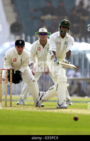 Hick preaches Australian batting patience | ESPNcricinfo