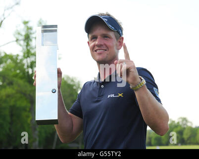 England's Luke Donald celebrates winning the BMW PGA Championship and also retaining his no1 Golfer spot Stock Photo