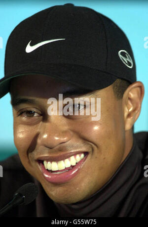 Golfing superstar Tiger Woods during a press conference at The Dorchester Hotel in London prior to hosting a golf clinic in London's Hyde Park. * The American sporting phenomenon, who is the current British Open champion and the youngest to win all of the sport's major trophies, demonstrated how he mastered driving and putting, and told anecdotes to fans. PA photo: Fiona Hanson. Stock Photo