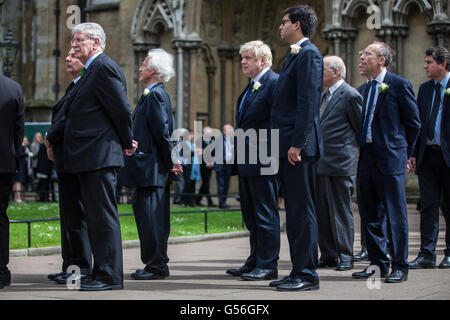 London, UK. 20th June, 2016. Boris Johnson MP and Andy Slaughter MP arrive at St Margarets Church in Westminster, together with other MPs and Members of the House of Lords, for a special service in memory of Jo Cox. All attendees wore white roses. Jo Cox was killed in her constituency of Batley and Spen on 16th June. Credit:  Mark Kerrison/Alamy Live News Stock Photo