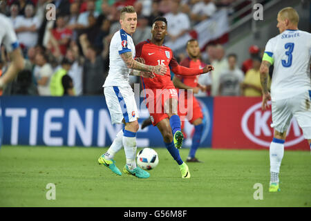 Stade Geoffroy-Guichard, St Etienne, France. 20th June, 2016. Group B match between Slovakia and England at Geoffroy Guichard stadium in Saint-Etienne, France, 20 June. daniel Sturridge (Eng) breaks upfield © Action Plus Sports/Alamy Live News Stock Photo