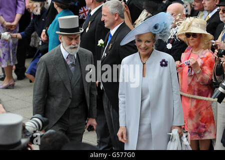 Horse Racing - Investec Derby Festival - Day Two - Investec Derby Day - Epsom Racecourse. Prince Michael of Kent and Princess Michael of Kent (right) arrive at Epsom DOwns Racecourse Stock Photo