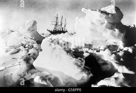 Ernest Shackleton, Endurance. Sir Ernest Shackleton's ship, Endurance, trapped in the ice during the 1914/15 Imperial Trans-Antarctic Expedition. Stock Photo