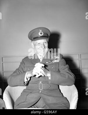 MONTGOMERY 1958: After 50 years in the British Army, Field Marshal Viscount Montgomery, victor of Alamein, of Sicily, Italy and the Rhine is within hours of his retirement. He is pictured here, in jovial mood, on arrival at Northolt from Paris. Stock Photo