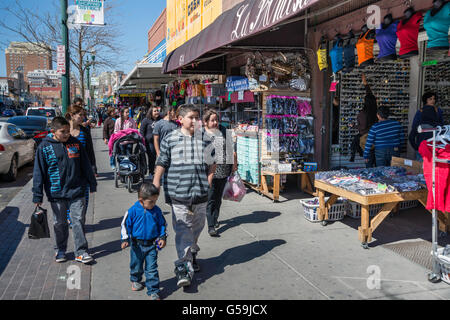 Shoppers on South El Paso Street in El Paso, Texas, USA Stock Photo