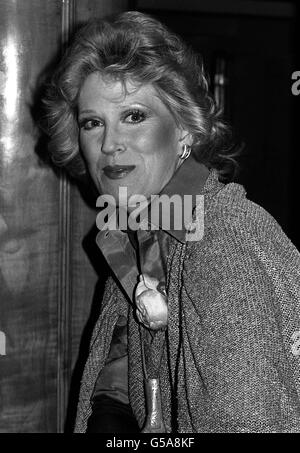 dusty-springfield-19781-g5a8kf.jpg