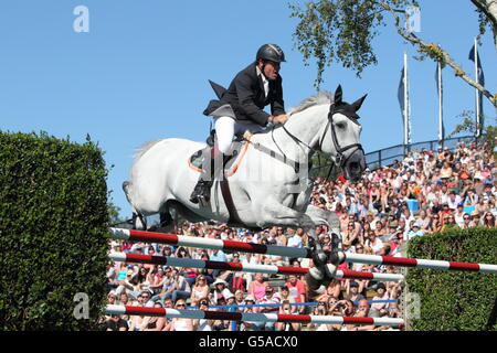 Equestrian - 2012 Longines Royal International Horse Show - Day Six - The All England Jumping Course - Hickstead Stock Photo