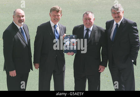 Scottish Rugby Union's (left to right) Chief Executive Mark Dobson, new President Alan Lawson, President Ian McLauchlan and Chairman Sir Moir Lockhead during the Scottish Rugby Union AGM at the Murrayfield stadiumn Edinburgh. PRESS ASSOCIATION Photo. Photo date: Saturday June 30, 2012. Photo credit should read: David Cheskin/PA wire. Stock Photo