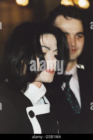 Michael Jackson Oxford arrival. American pop star Michael Jackson arriving to address the Oxford Union. Stock Photo