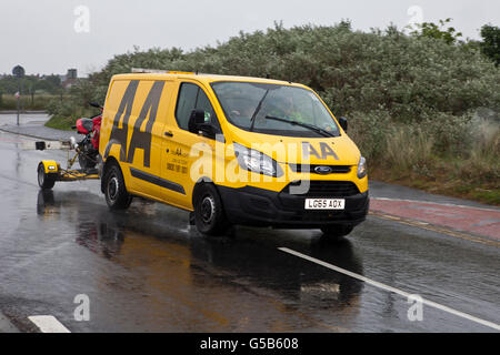 AA recovery en-route to Southport's Victoria Park, in Merseyside, UK. Woodvale Transport Vehicle of Festival Classics. Stock Photo