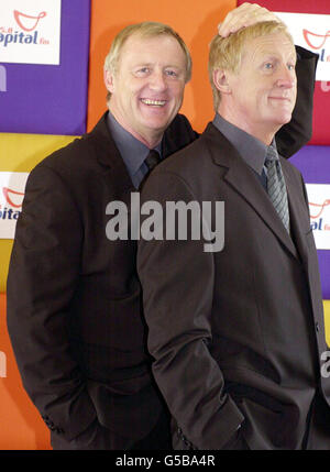 Capital Radio DJ and Celador Productions' Who Wants to be a Millionaire presenter Chris Tarrant (left) at Capital Radio's headquarters in Leicester Square, London, with his new wax-work dummy by Madame Tussaud's. Stock Photo