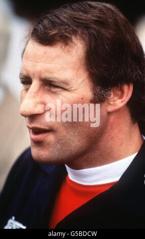 Soccer - Arsenal Training. Arsenal manager Terry Neill Stock Photo