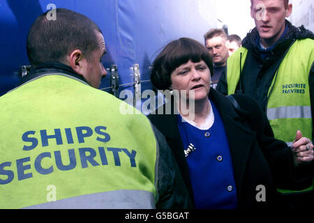 Asylum Seekers Widdecombe Calais Stock Photo