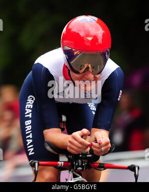 Great Britain's Lizzie Armitstead during the Women's Individual Time Trial on day five of the London Olympic Games at Hampton Court Palace, London. Stock Photo