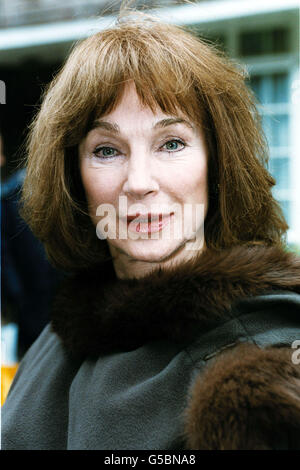 Actress Shirley Anne Field outside a house in Aubrey Walk, Kensington, London, where a blue plaque was unveiled by the Musical Heritage to Sixties pop star Dusty Springfield, who died in March 1999, aged 59. Stock Photo