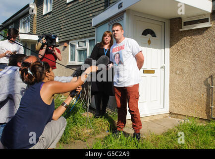 David Sharp, the uncle of missing Tia Sharp, speaks to the media in New Addington, Croydon. Stock Photo