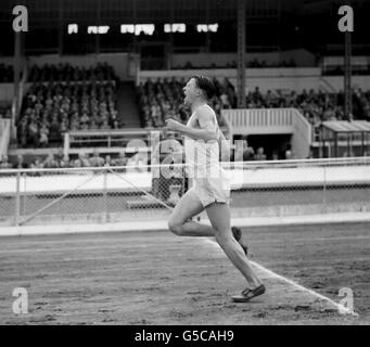 Chris Brasher - 1950 action Stock Photo