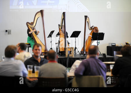 Horse Racing - Epsom Live! Last Night of the Proms, Royal Philharmonic Concert Orchestra - Epsom Downs Stock Photo