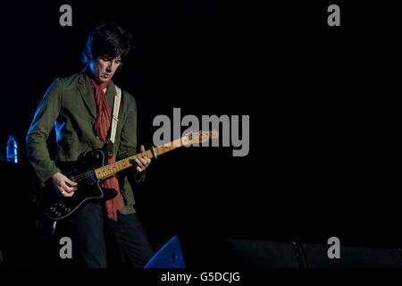 John Squire of The Stone Roses performs on the main stage at the V Festival in Weston Park, Staffordshire. Stock Photo