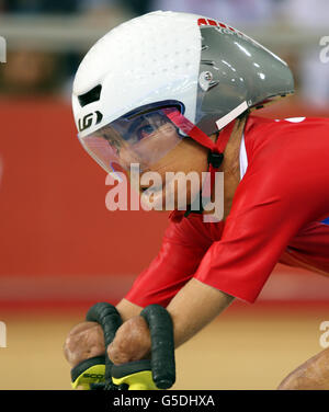 London Paralympic Games - Day 2. Cuba's Damian Lopez Alfonso prepares for the Men's Individual C4-5 1km Time Trial Final at the Velodrome in the Olympic Park. Stock Photo