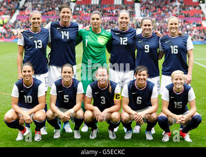 USA Squad. Top row (l-r) Alex Morgan, Abby Wambach, Hope Solo, Lauren Cheney, Heather O'Reilly, Rachel Buehler. Bottom row (l-r) Carli Lloyd, Kelley O'Hara, Christie Rampone, Amy Le Peilbet, Megan Rapinoe Stock Photo