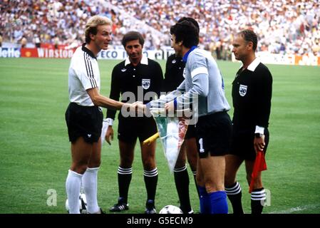 Soccer - FIFA World Cup Final 1982 - Italy v West Germany - Santiago Bernabeu Stadium. GERMANY'S KARL-HEINZ RUMMENIGGE & ITALY'S DINO ZOFF BEFORE THE KICK-OFF Stock Photo