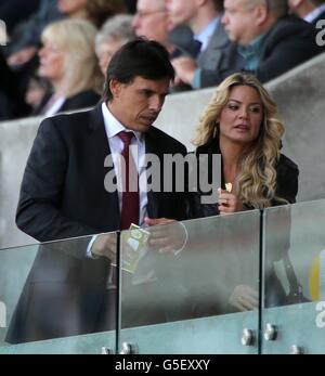 Soccer - Barclays Premier League - Swansea City v Everton - Liberty Stadium. Wales national team manager Chris Coleman with Sky Sports News presenter Charlotte Jackson in the stands Stock Photo