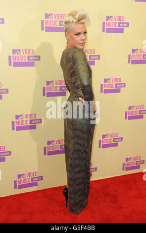 MTV Video Music Awards 2012 - Arrivals - Los Angeles. Pink arriving at the MTV Video Music Awards at the Staples Centre, Los Angeles. Stock Photo