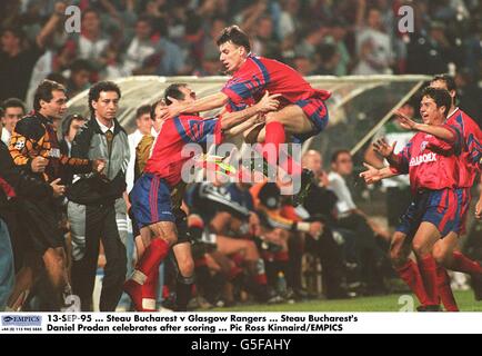 UEFA Champions League soccer Steaua Bucharest v Glasgow Rangers Stock Photo  - Alamy