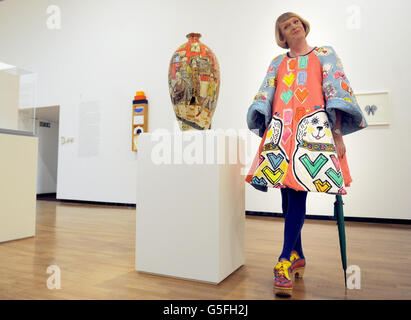 Grayson Perry unveils his new work 'Bad Portraits of Establishment Figures' featured in the RA Now exhibition at the Royal Academy, London. RA Now is a unique exhibition and auction showcasing the works of 121 current Royal Academicians including David Hockney, Anish Kapoor and Anthony Gormley. Stock Photo