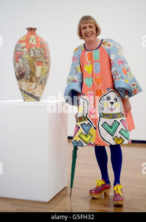 Grayson Perry unveils his new work 'Bad Portraits of Establishment Figures' featured in the RA Now exhibition at the Royal Academy, London. RA Now is a unique exhibition and auction showcasing the works of 121 current Royal Academicians including David Hockney, Anish Kapoor and Anthony Gormley. Stock Photo