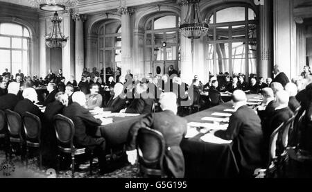 World War One - The Versailles Peace Talks - 1919 Stock Photo ...