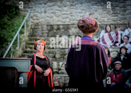 Miracle Theatre performing at Trebah Garden Amphitheatre in Cornwall. Stock Photo