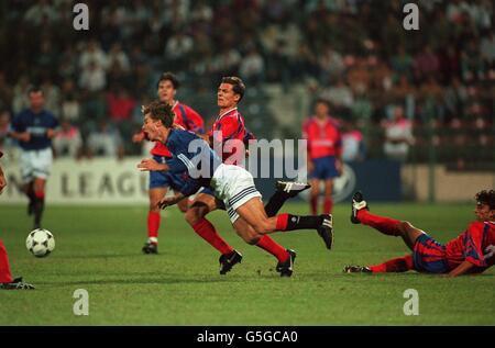 UEFA Champions League 1995/96 . Tiberiu Csik, Steaua Bucharest Stock  Photo - Alamy