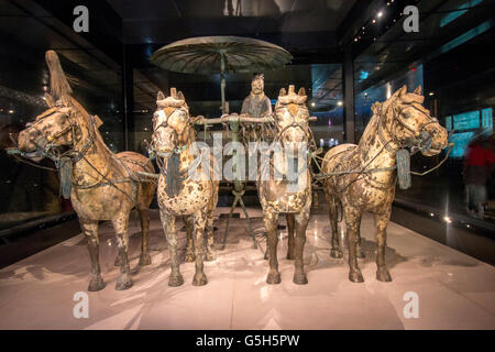 Quadridge of horses bronze Chariot for the emperor Qin Shi Huang,  Lintong District, Xi'an, Shaanxi province China Stock Photo