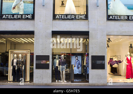Atelier Emé, bridal high fashion and accessories shopping windows in Milano fashion district, Via Alessandro Manzoni
