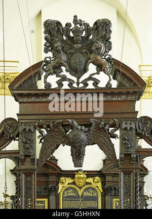 St Margaret Lothbury, church in the City of London. Coat of Arms on nave screen. Stock Photo