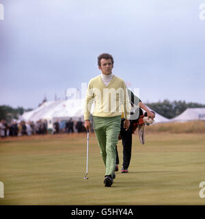 Golf - 1979 Open Championship - Royal Lytham & St Annes Golf Club. Tony Jacklin walking the course at Royal Lytham St Anne's for the the British Open Championship. Stock Photo