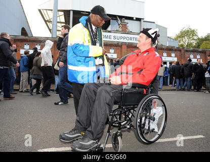 Soccer - Fulham - Craven Cottage - Fulham Security and Steward Images Stock Photo