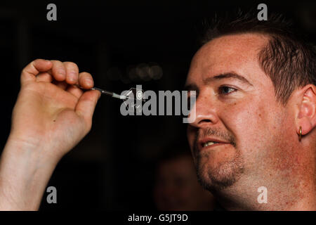 Darts - Grand Slam of Darts Promotion Event - Wolverhampton. Dean Winstanley pictured at the William Hill shop in Wolverhampton Stock Photo